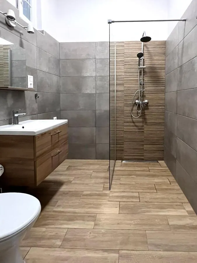 Ferienwohnung Dob-Lak With Free Parking Budapest Apartment